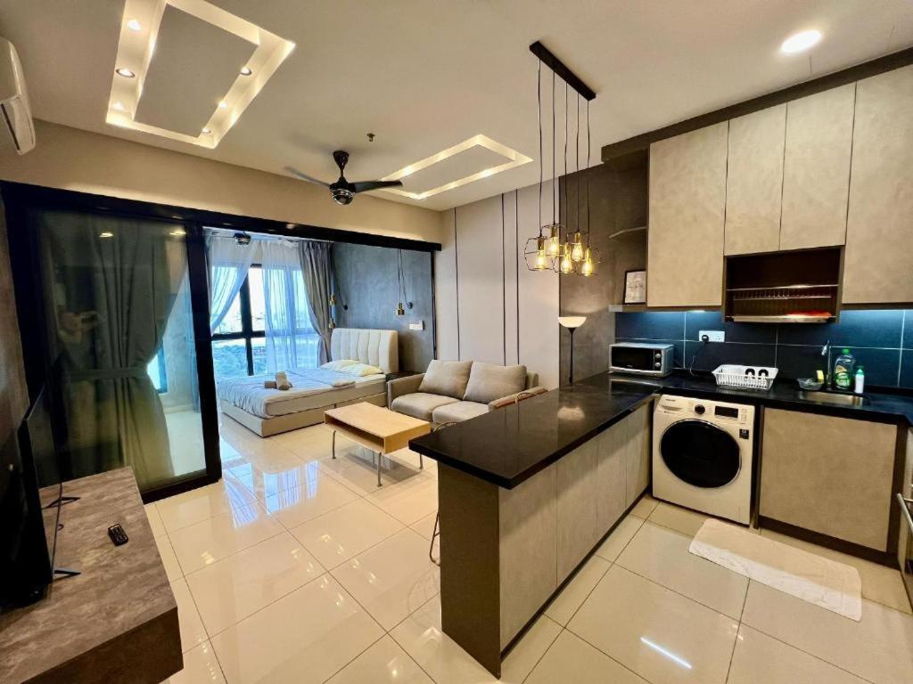 Highpark Suites In Petaling Jaya, Kelana Jaya By Plush Kampong Baharu Sungai Way Exteriér fotografie